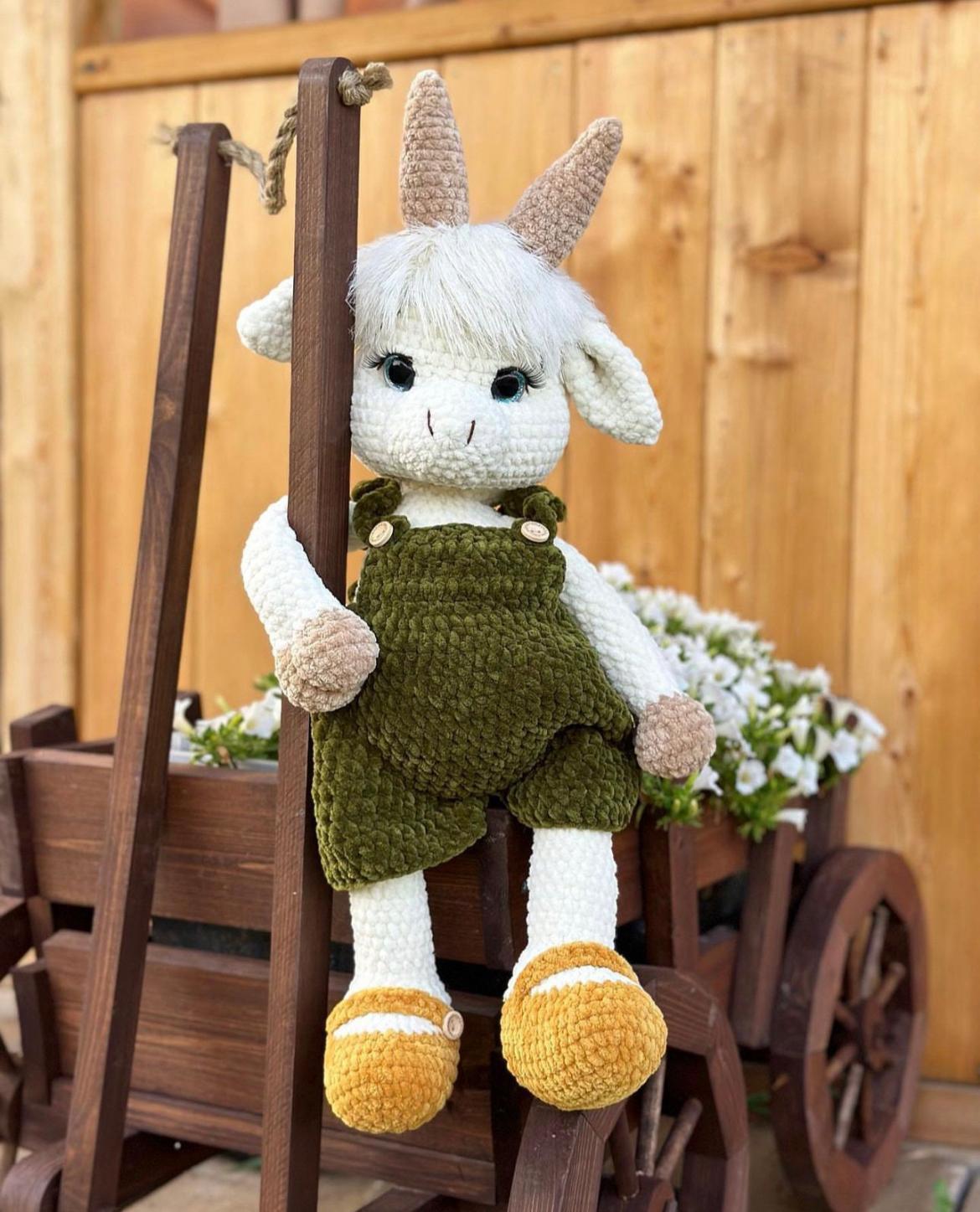 CraftElle™ LUCY Le Chévre PDF