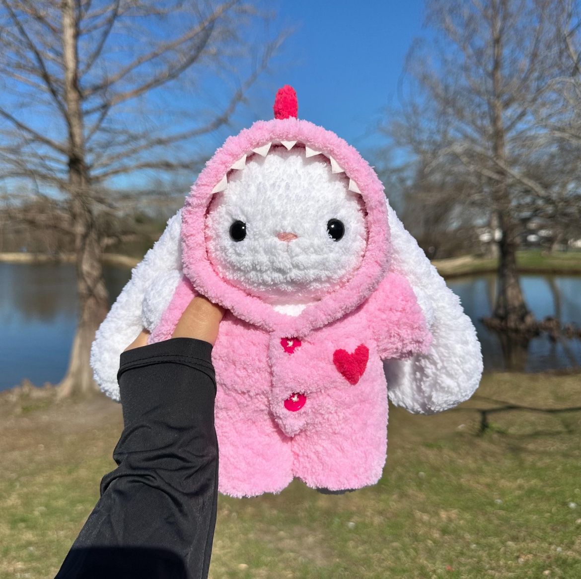 Pajama Bunny Häkelprojekt mit 9 Outfits – PDF