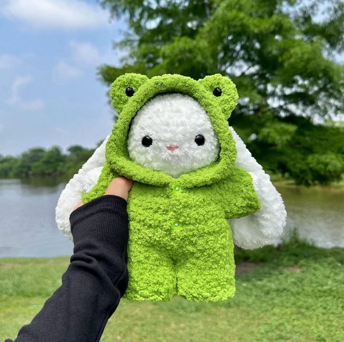 Pajama Bunny Häkelprojekt mit 9 Outfits – PDF