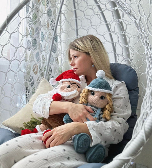 Weihnachtsmann und Schneemädchen Häkelanleitung – 2 in 1 PDF